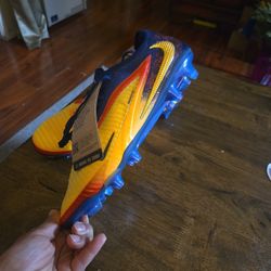 Soccer Cleats Nike Phantom 6 Elite
