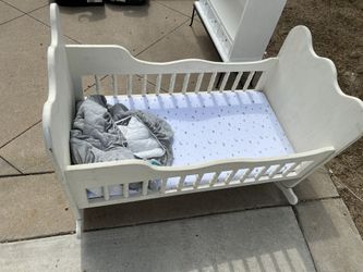 Vintage Rocking Crib