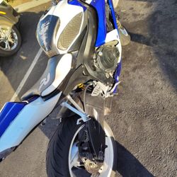 08 Suzuki GSXR600
