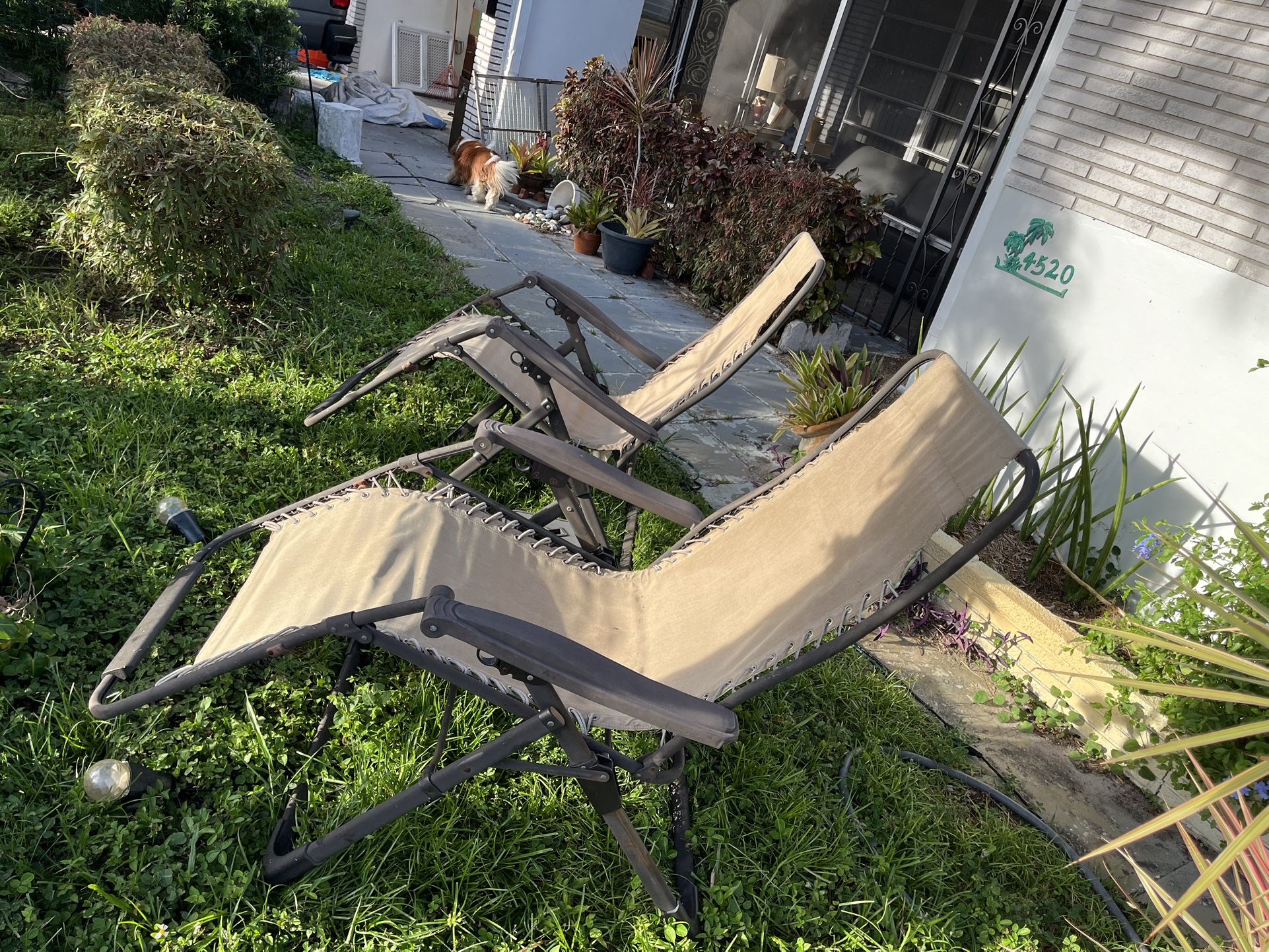 Zero Gravity Chairs