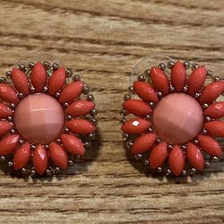 Big jewelry lot vintage to now see all the pictures