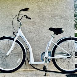 SUN Streamway 3 - ALL Aluminum - 26”Easy-Step-Through - 3-Speed EXCELLENT CONDITION!