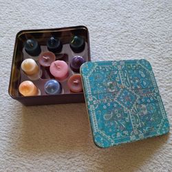 10 Frangrant Colorful Candles in a Decorative Tin