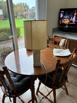 Table lamp