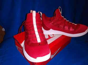 Jordan zoom. Mens size 9.5