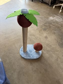 Small 29 inch cat tree scratching post