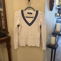 Lauren Ralph Lauren Ivory Cable Knit V-Neck Sweater with Navy Trim Size Mediumm