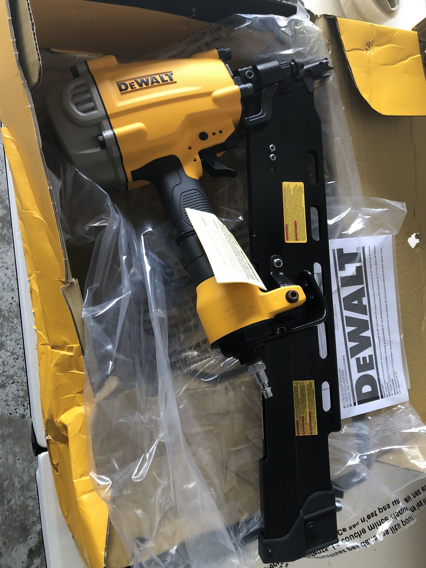 Dewalt Fraiming Nailer. New!