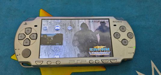 Sony Silver Psp 2000