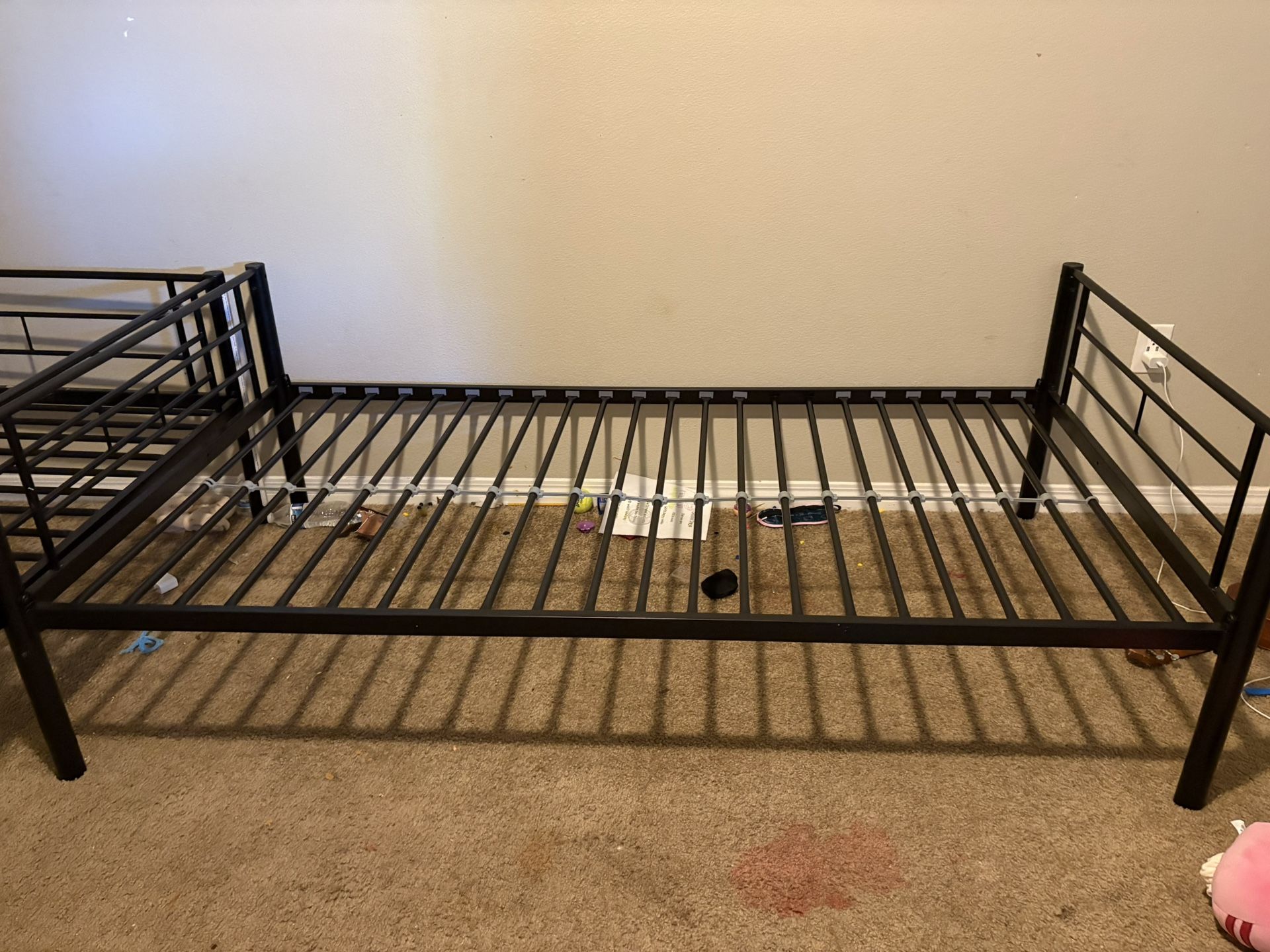 Metal Bunk Beds . Twin Size