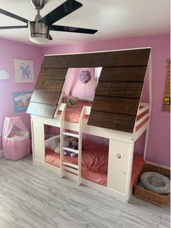Girls bunk bed