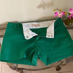 BANANA REPUBLIC & GUESS SHORTS