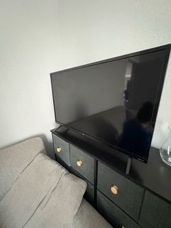 32 inch TCL Roku TV