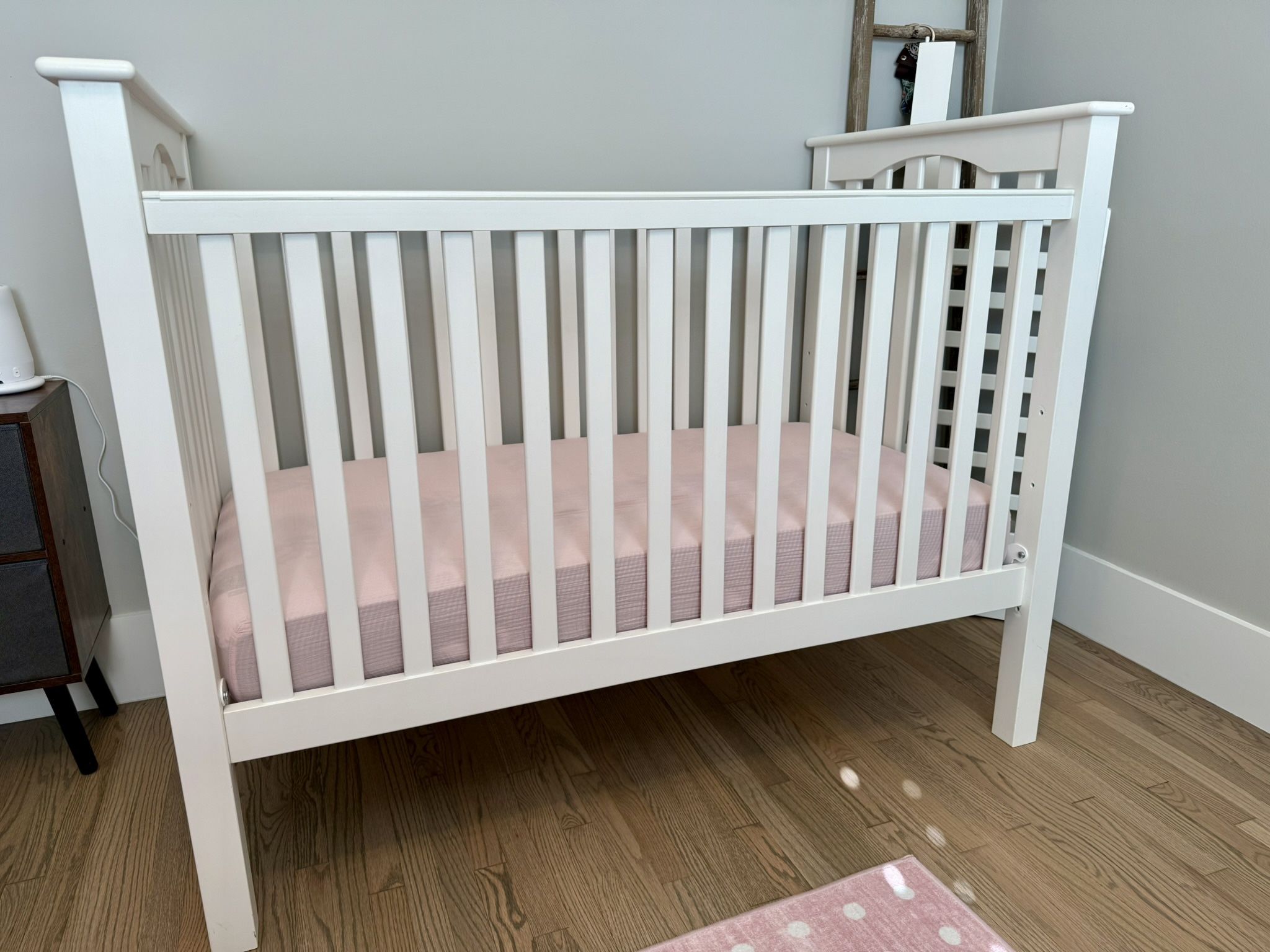 Pottery Barn Kendall Convertible Crib