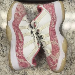 Jordan 11’s Low 