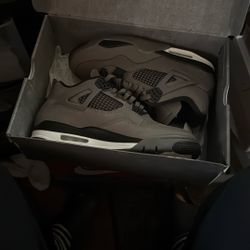 Jordan 4s Condition 9.8/10 For 150$
