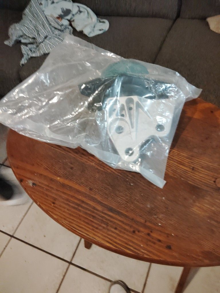 2014 GMC Terrain Motor Mount