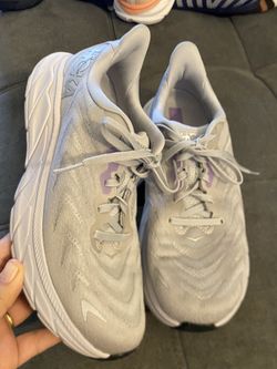 Hoka arahi sneakers 8B gray womens