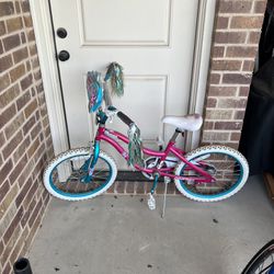 Girl Bike 30.00 $