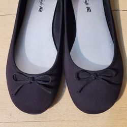 American Eagle Women Flats Size 7.5