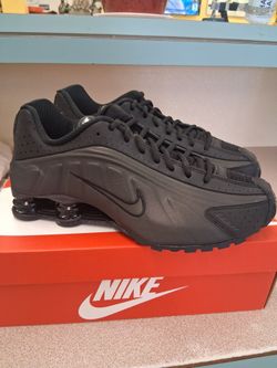 Nike Shox R4 men's size 9.5