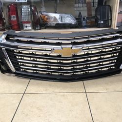 2022/2024 CHEVY TRAVERSE OEM GRILLE