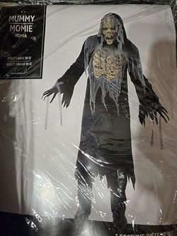 COSTUMES