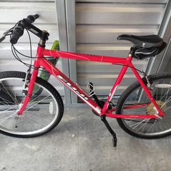 Fuji 26 inch Bicycle in Good Condition 