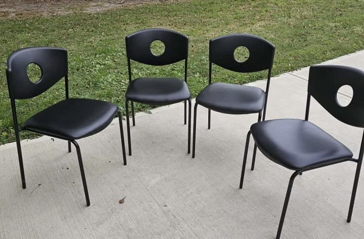 Chair (Set 4)