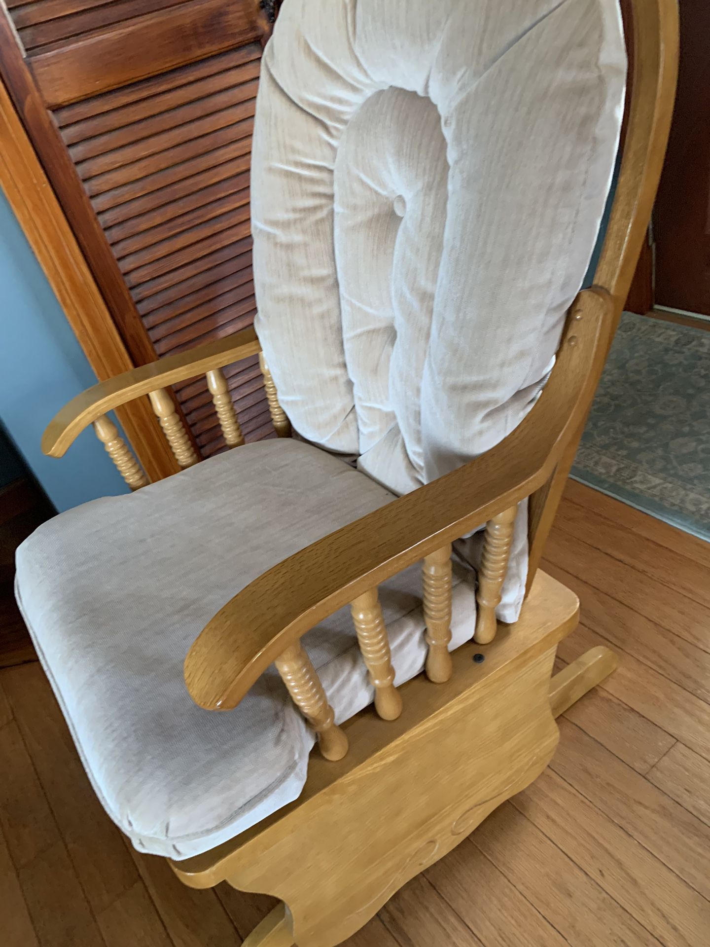 Gliding Rocking Chair With Cushions 