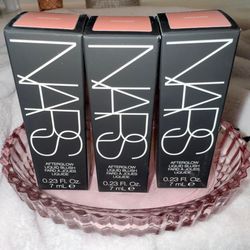 NARS Afterglow Liquid Blush Color: ORGASM