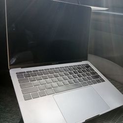 MacBook Pro A1708