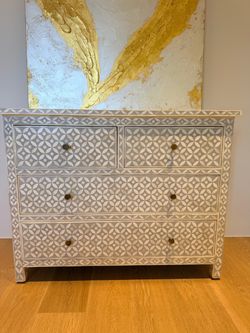 RHTeen dresser
