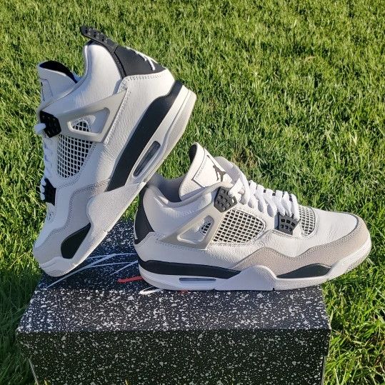 Jordan 4 Bape Motorsports Custom Size 12 Men for Sale in Clarksville, TN -  OfferUp