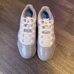 Jordan 11 Low Size 8 Men