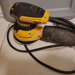 DeWalt Corded Orbital Sander Used But Works Good