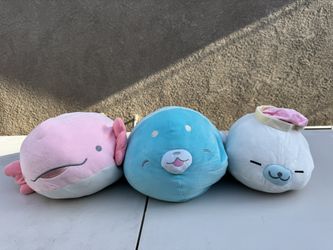 Set Of 3 Plush: 2 Seals And 1 Axolotl