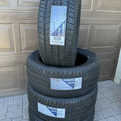 305/45R22 Advantage HPz-02 tires.