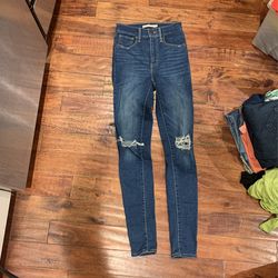 Levi’s High Waisted Jeans