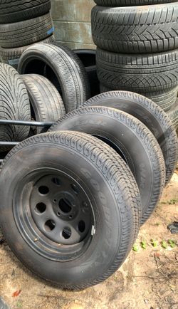 Jeep Wrangler tires and rims