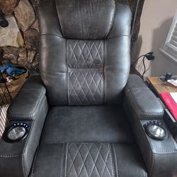 Powered Recliner