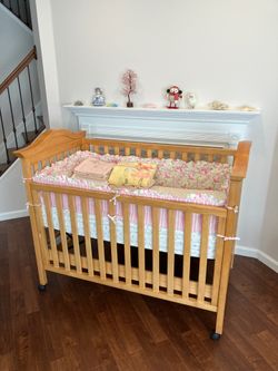 Solid Wood Baby Crib Set + Organic Mattress +Bedding- Great Condition