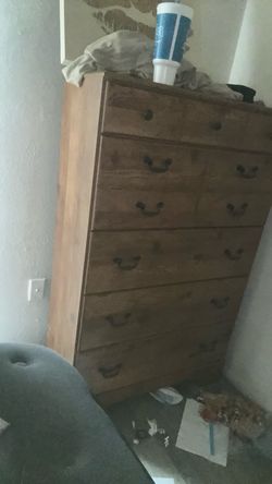 6 draw Dresser