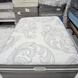 Queen Sizes Mattress And Box Spring 