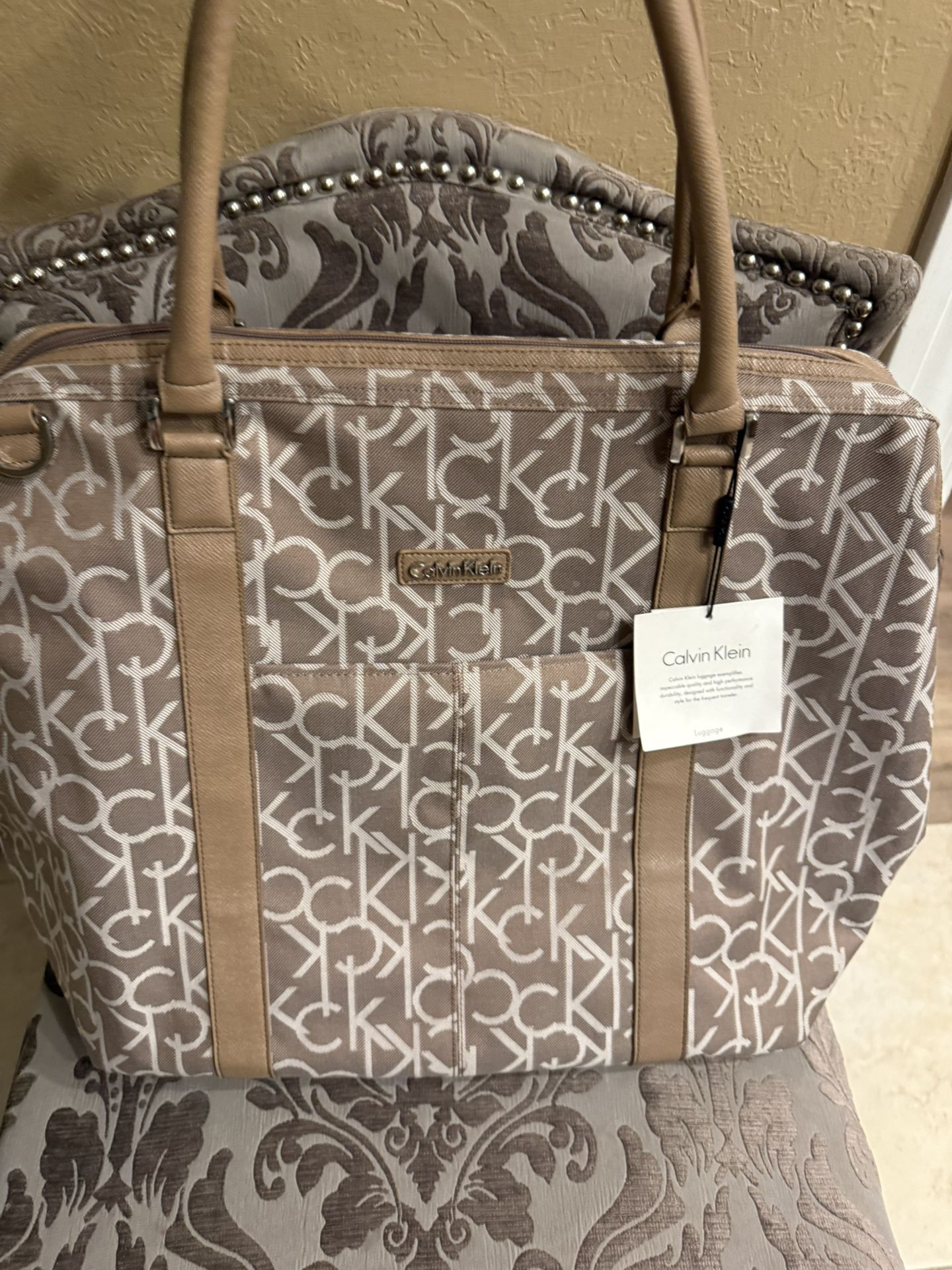 Calvin Klein XL Large Travel Bag 