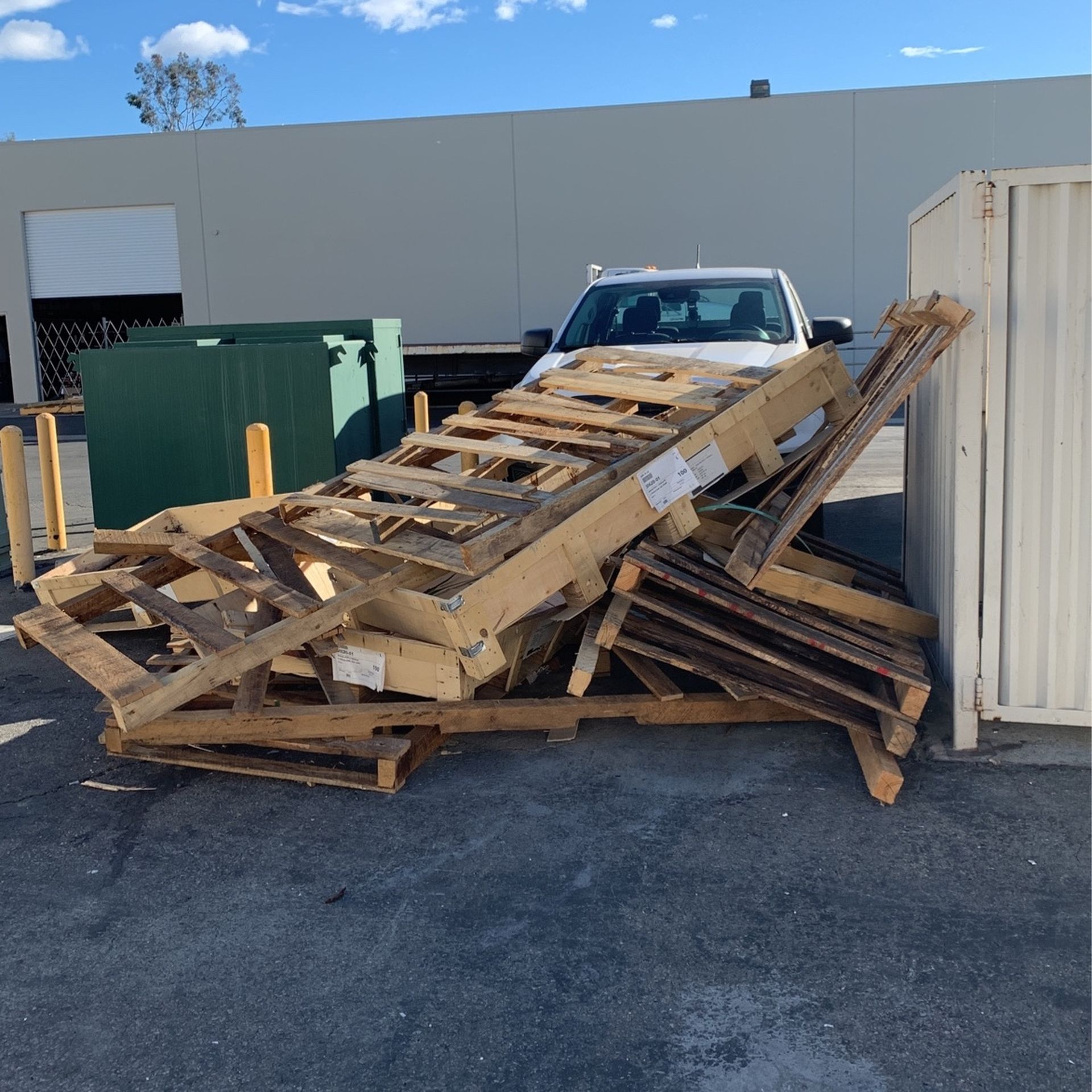 Free Pallet Wood