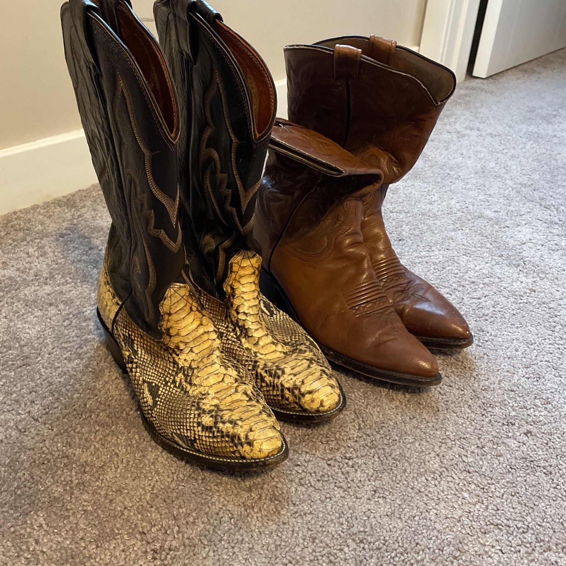 9D Cowboy Boots