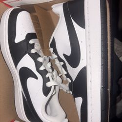 Nike Black and White Sneakers