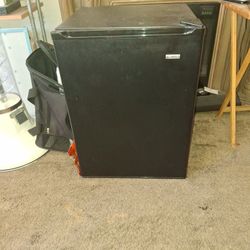 Small Refrigerator 