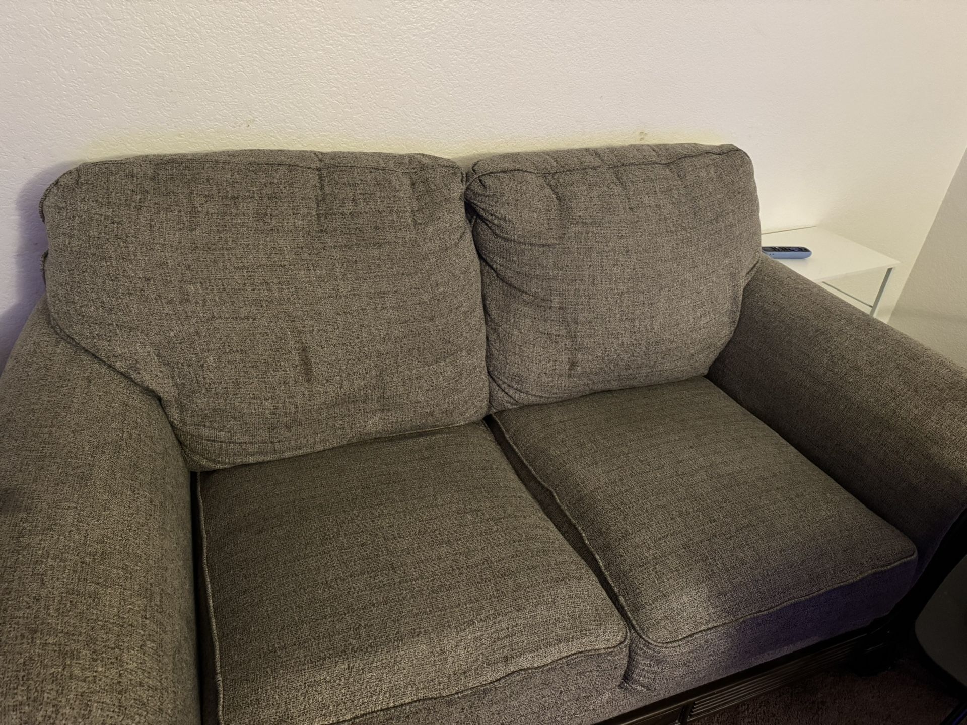Sofas Couch  Great Condition